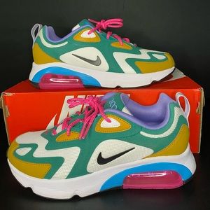Women’s Nike Air Max 200 Mystic Green Size 8.5